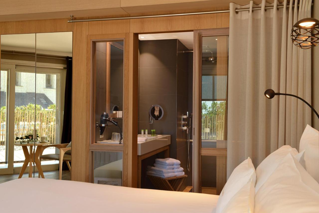 Hotel Les Vikings Льо Кроази Екстериор снимка